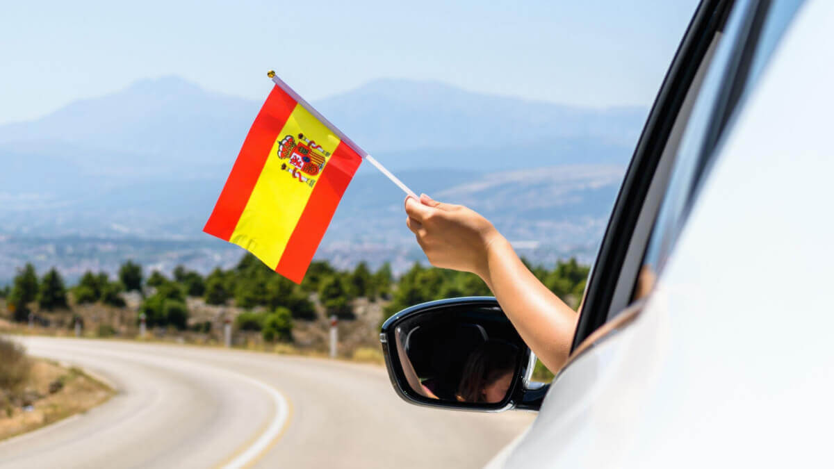Driving in Spain in 2026: International Licenses, Rules and Rental Tips